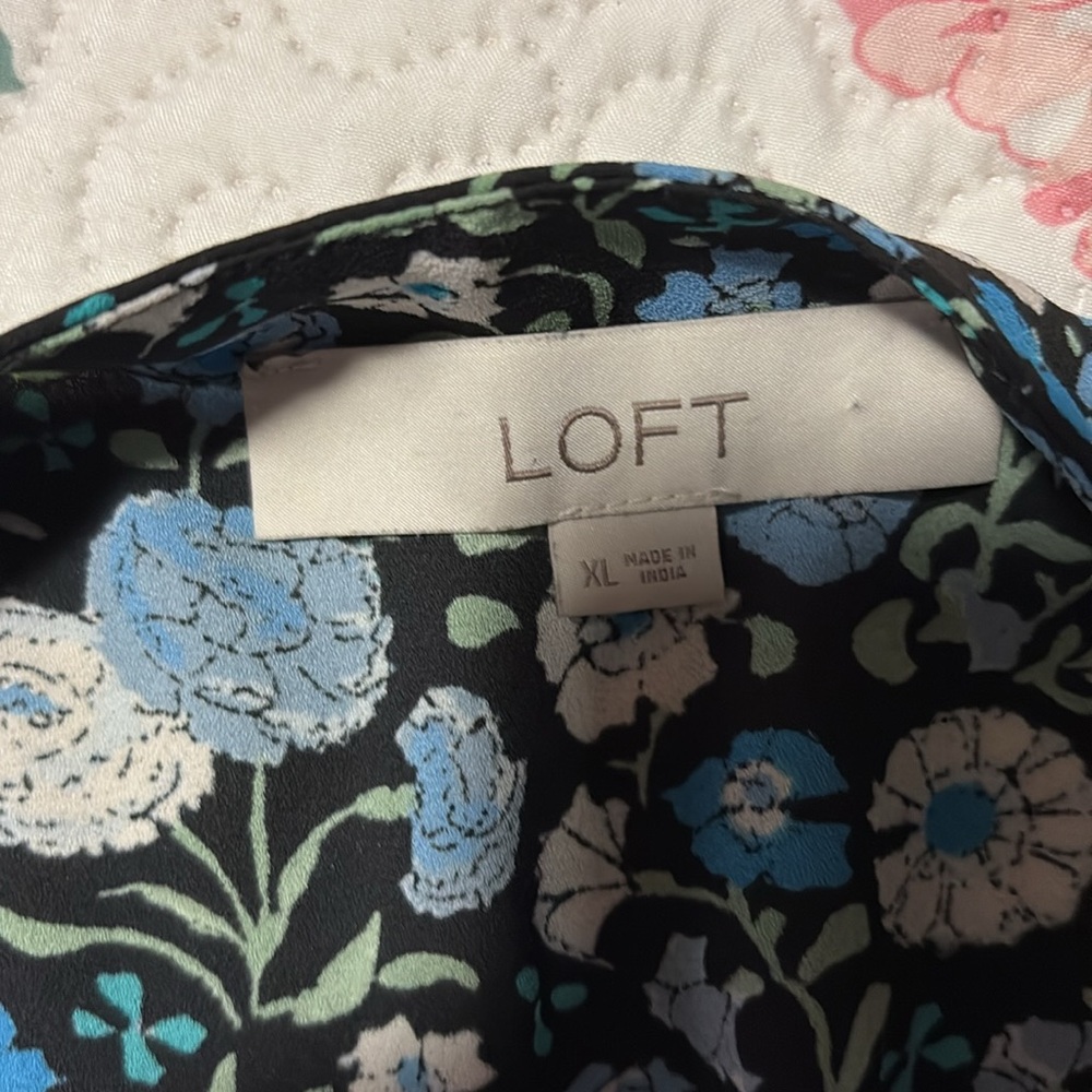 Loft Blouse - Picture 2 of 3